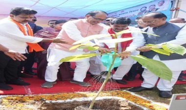 ‘एक पेड़ माँ के नाम’ अभियान से प्रकृति संरक्षण और मातृ सम्मान का संदेश
