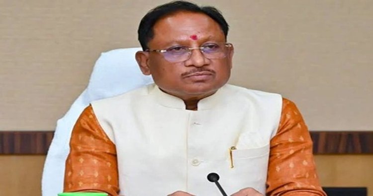 अंबिकापुर के सड़क की वायरल वीडियो का मुख्यमंत्री ने लिया संज्ञान: कलेक्टर अजीत वसंत से दूरभाष पर की चर्चा, सड़क को तत्काल सुधारने के दिए निर्देश