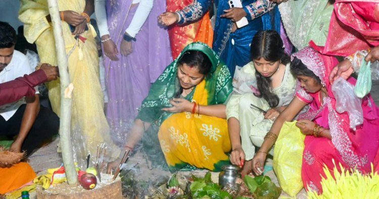 करमा पूजा में शामिल हुईं मंत्री लक्ष्मी राजवाड़े, प्रकृति, संस्कृति और लोकपरंपराओं के संरक्षण का दिया संदेश
