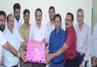 जिला जनसंपर्क कार्यालय के सहायक ग्रेड-1 अनिल सिंह को सेवानिवृत्ति पर दी गई भावभीनी विदाई